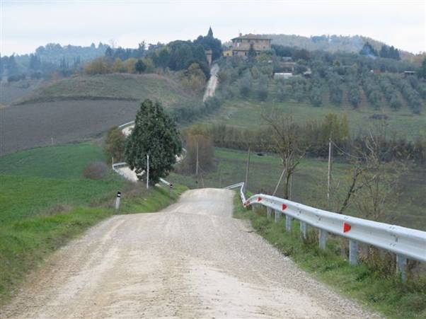 C:\Users\Geri\Documents\Geris Word Dokumente\Motorrad\ToskanaHerbst09\toskana0925.jpg