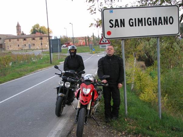 C:\Users\Geri\Documents\Geris Word Dokumente\Motorrad\ToskanaHerbst09\toskana0921.jpg